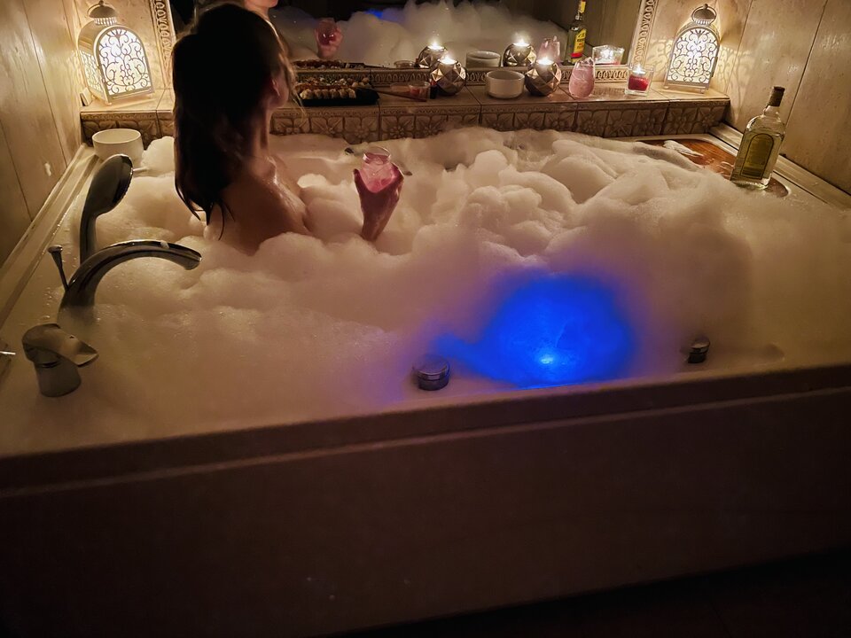 C55D4CB6-4698-4F4F-A10E-5DF789D7AF04.jpeg - GirlxDaddy