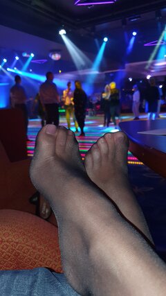 Pozdrowienia dla wszystkich z parkietu...