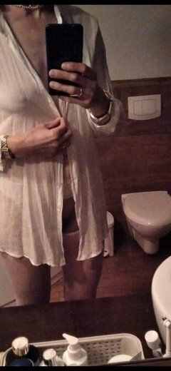 Screenshot_2021-11-09-16-07-34-236_com.google.android.apps.photo