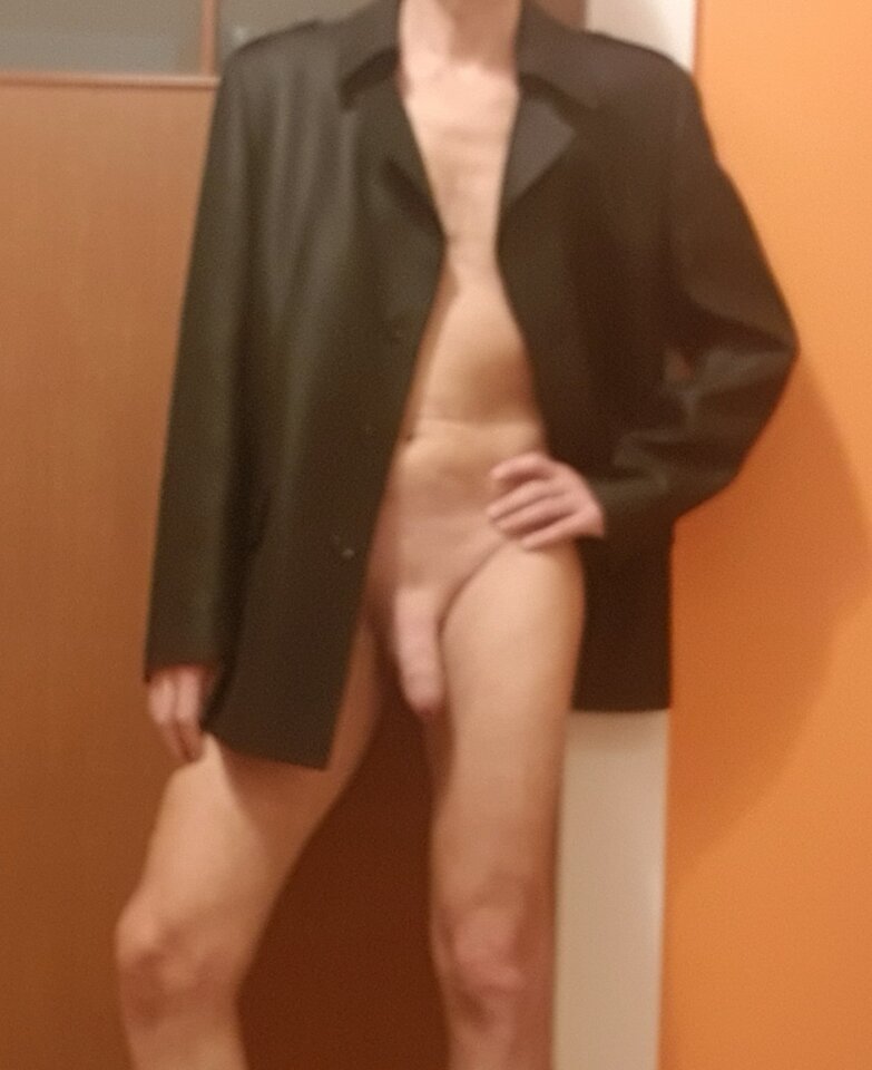 Chyba trzeba coś ubrać? - excitement1972