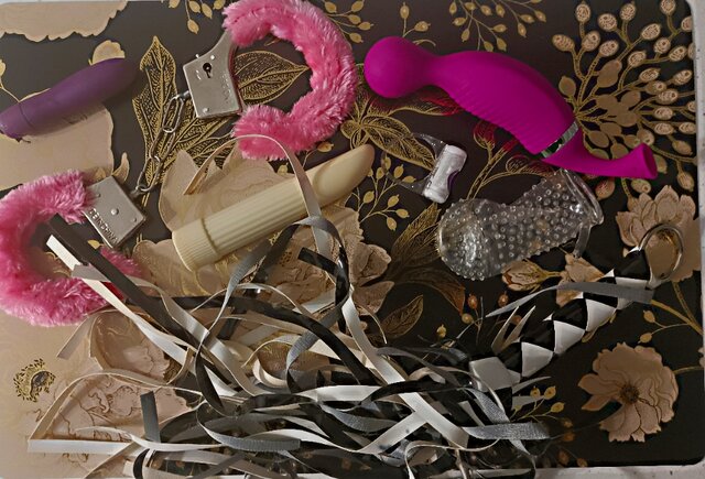 photostudio_1637006667046.jpg - SexMafia