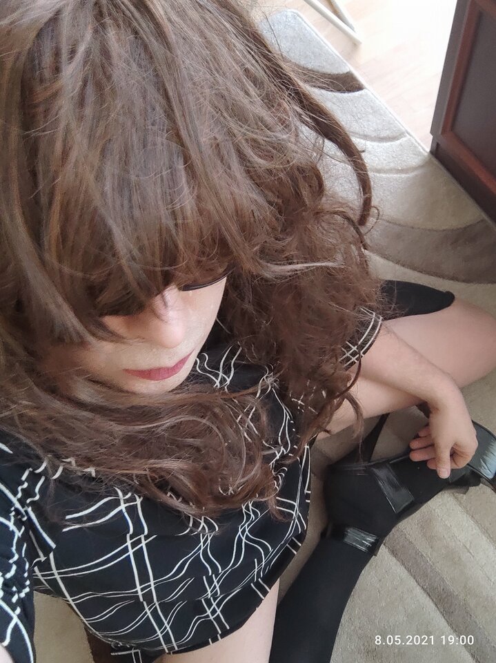 IMG_20210508_190007_TIMEBURST8.jpg - juliadada