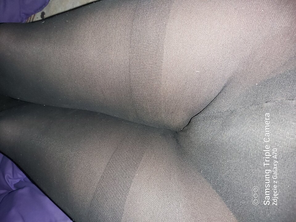 1638629244791487602263393664029.jpg - Socksfeetxxx