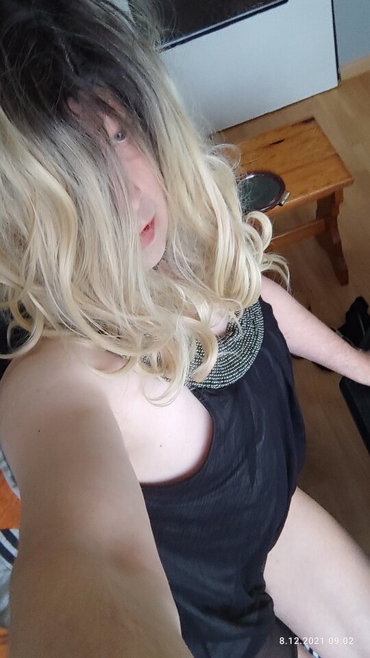 IMG_20211208_090007_TIMEBURST29.jpg - juliadada