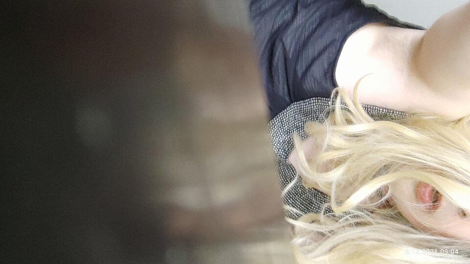 IMG_20211208_090259_TIMEBURST15.jpg - juliadada