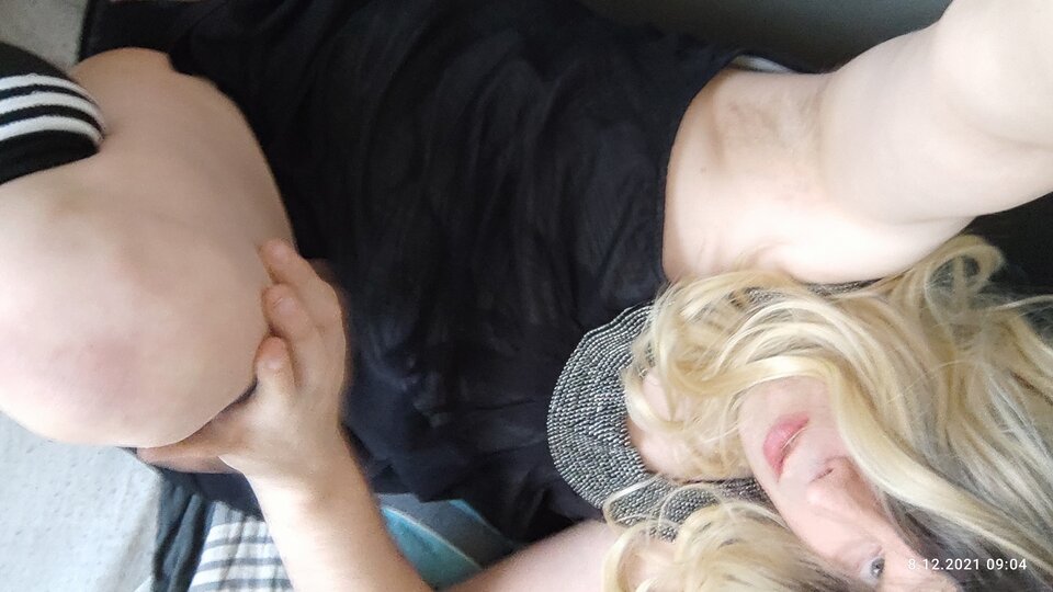 IMG_20211208_090259_TIMEBURST14.jpg - juliadada