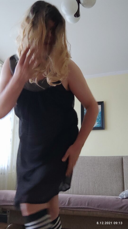 IMG_20211208_091136_TIMEBURST19.jpg - juliadada