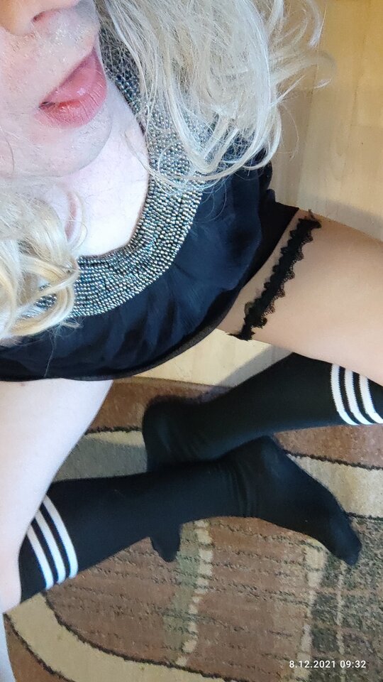 IMG_20211208_093158_TIMEBURST5.jpg - juliadada