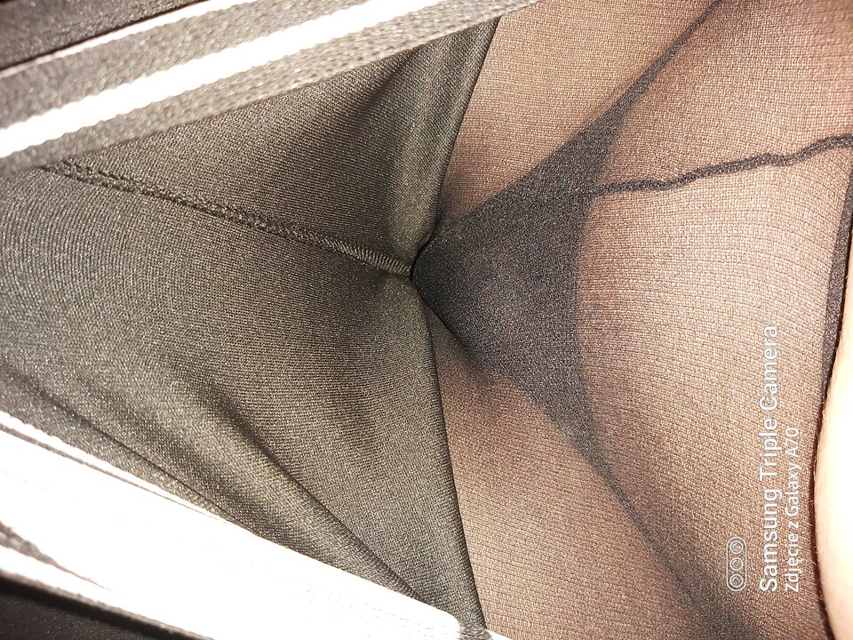 16389754595506093080424748879525.jpg - Socksfeetxxx