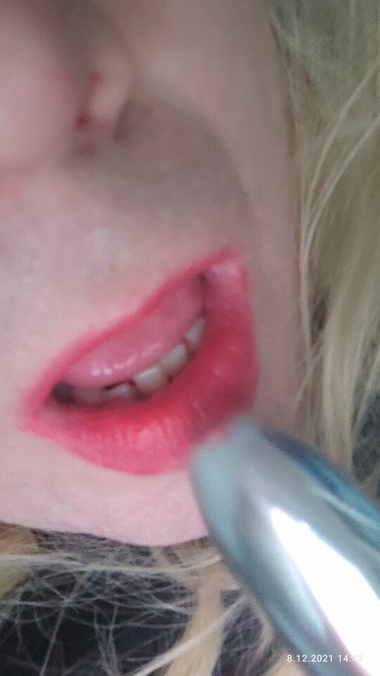 IMG_20211208_143956_TIMEBURST27.jpg - juliadada