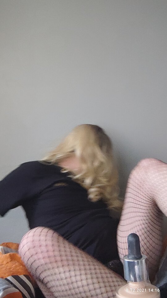 IMG_20211208_141540_TIMEBURST6.jpg - juliadada