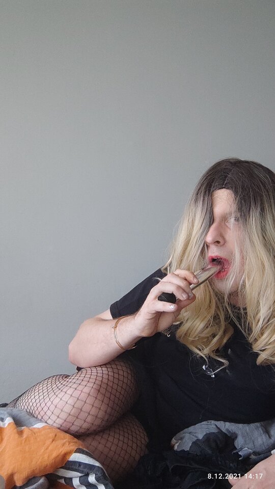 IMG_20211208_141540_TIMEBURST24.jpg - juliadada