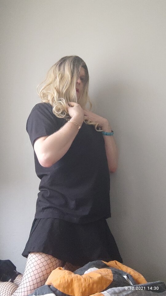 IMG_20211208_142756_TIMEBURST25.jpg - juliadada