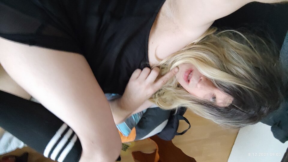 IMG_20211208_090259_TIMEBURST12.jpg - juliadada