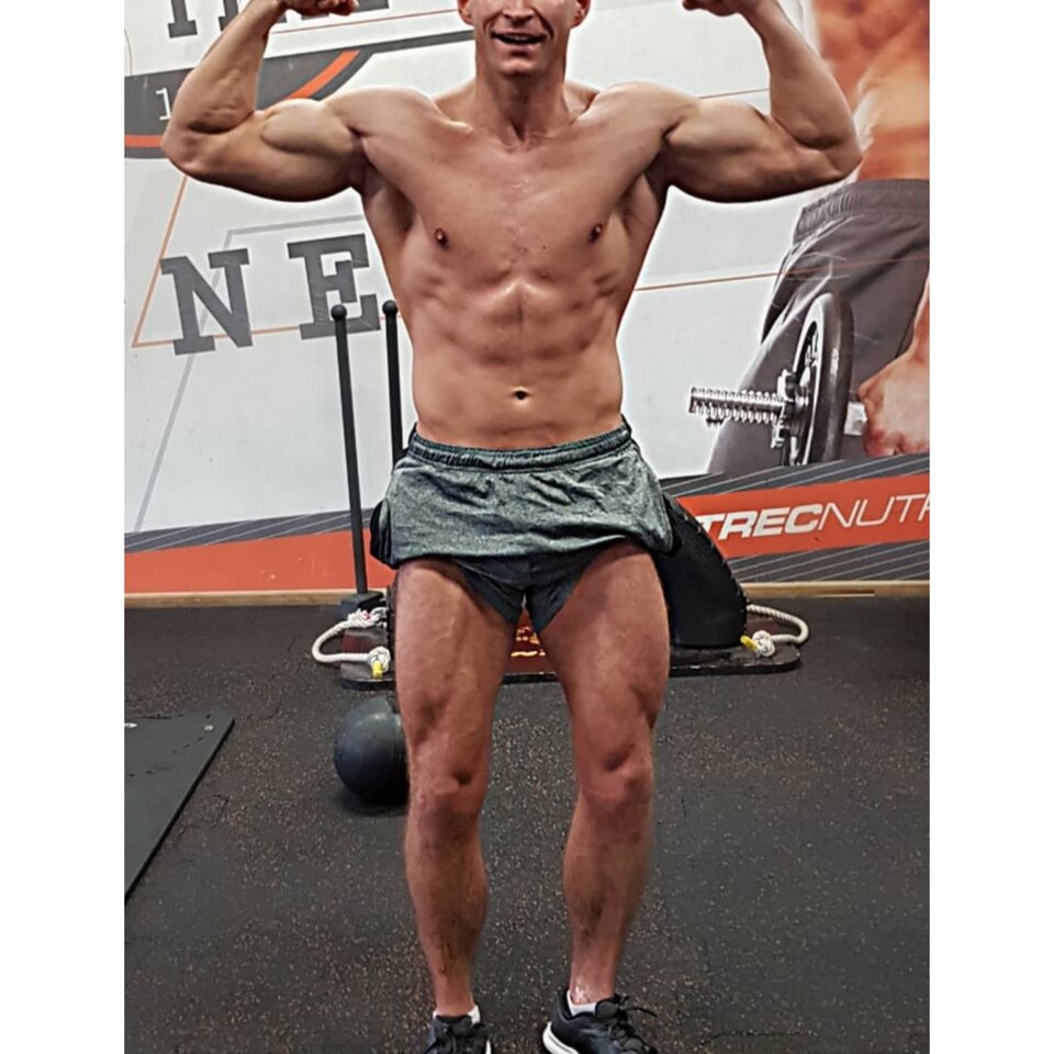 PhotoGrid_1639462345595.jpg - brole