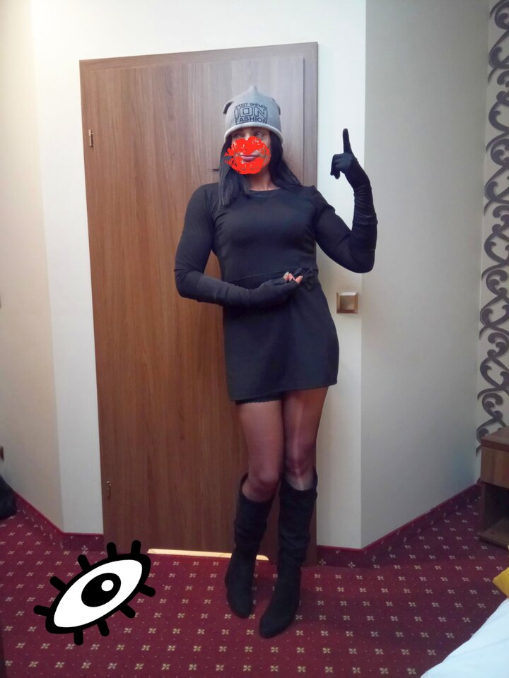 selfiecamera_2021-08-08-10-32-24-370.jpg - liketr