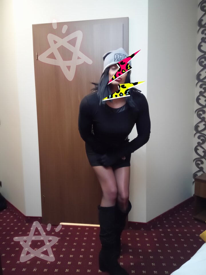 selfiecamera_2021-08-08-18-46-55-636.jpg - liketr