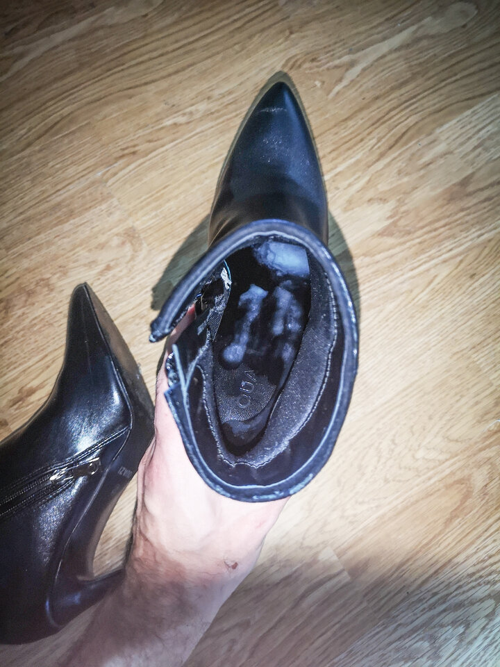 PSX_20211214_223429.jpg - Feetloverpit