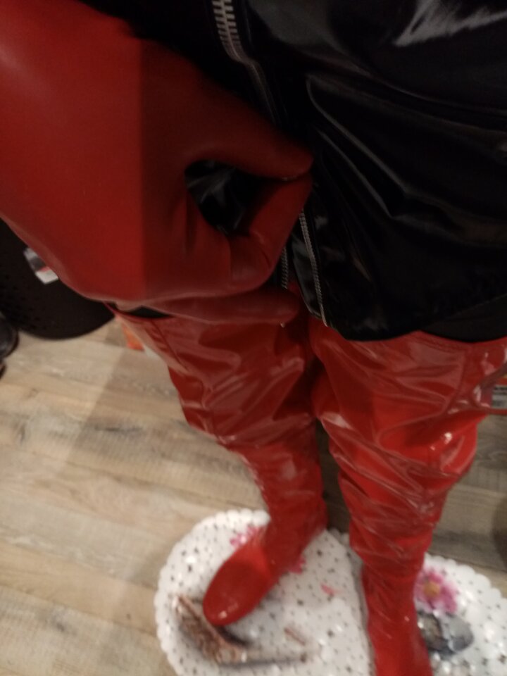 IMG_20211231_222502.jpg - Gloves54