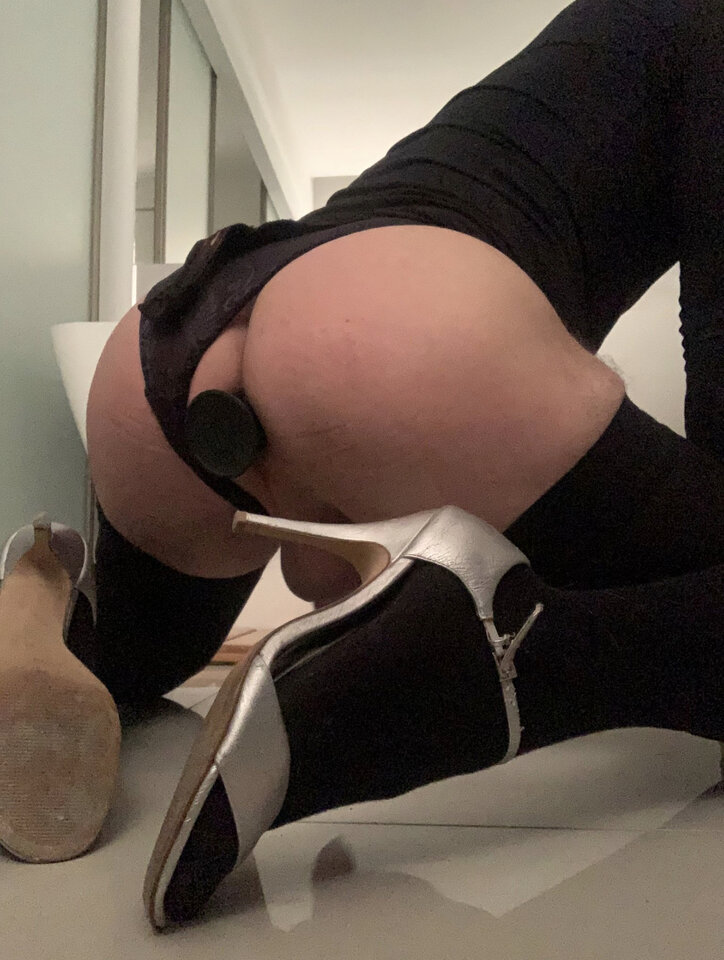 9EDA8FF5-1A0A-4F45-B5E4-55AF32F7444A.jpeg - FabStock