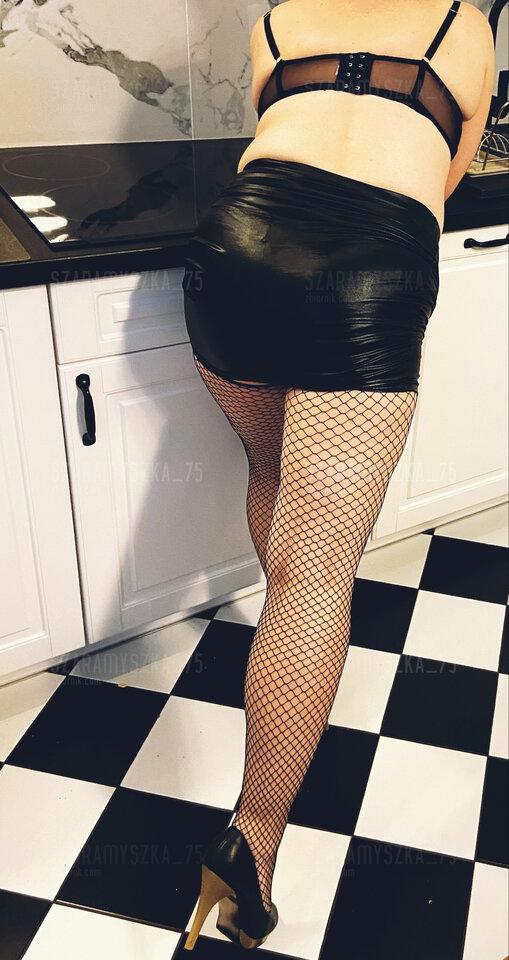 Moje tyły 😁 - SzaraMyszka_75