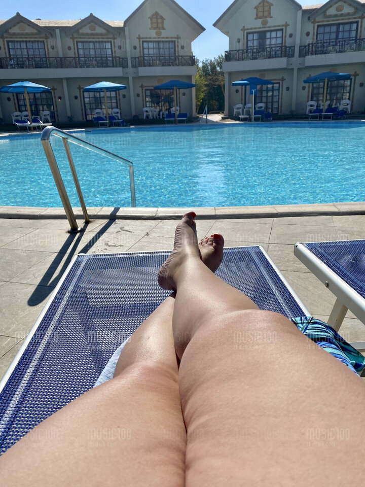 A1C9EDC7-3FCC-4666-AD4F-AB687E08B91B.jpeg - Music100