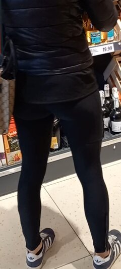 Screenshot_20220130-162637_Video Player.jpg