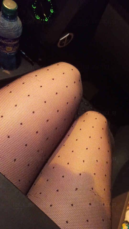 Sexi nóżka 😋😋 - Twoja_obietnica_99