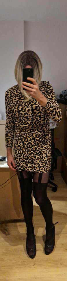 1000011449.jpg - Longlegs40