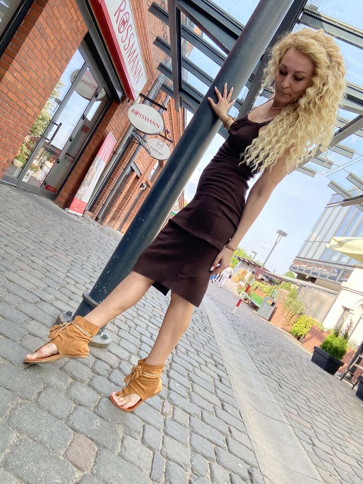 CF54BA23-DB32-44E8-86C0-A15C0D092B2E.jpeg - YourBlackAngel