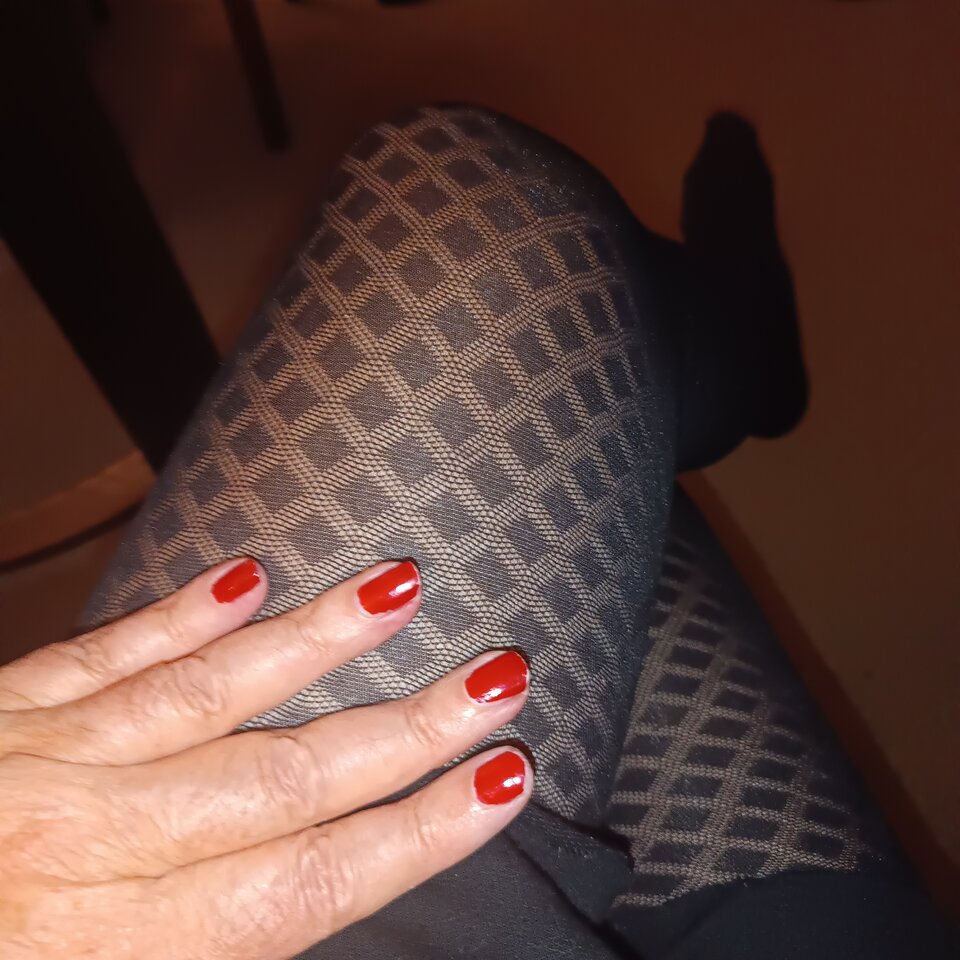 Nowe legginsy...  A może rajstopy.... 😎👄 - Gregorja