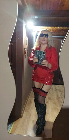 Gotowa do wyjscia_idziesz ze mna .?..