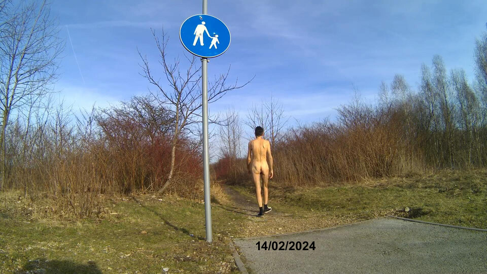 20240214_143336A.mp4_snapshot_00.32_[2024.02.14_15.43.53].jpg - Krzysztof_cfnm