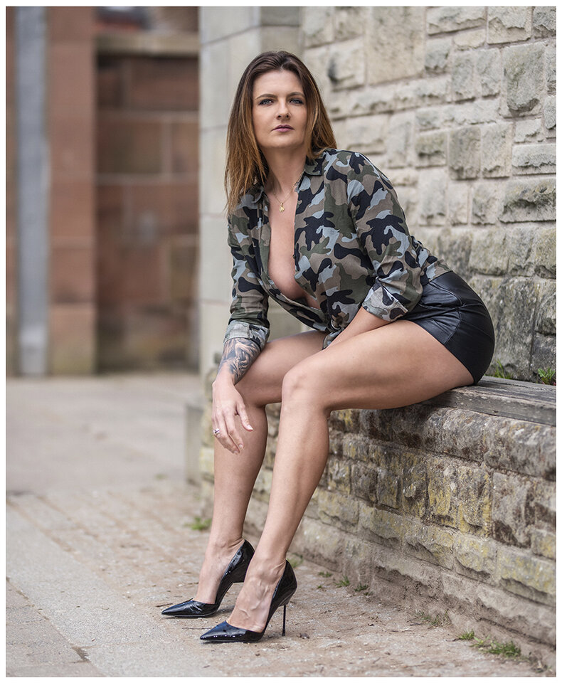 93m.jpg - metalcfcouple