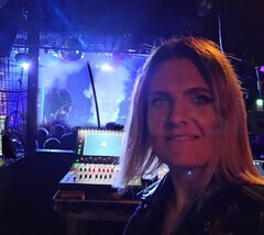 Screen Shot 03-09-24 at 07.50 AM 001 kopia 2.jpg