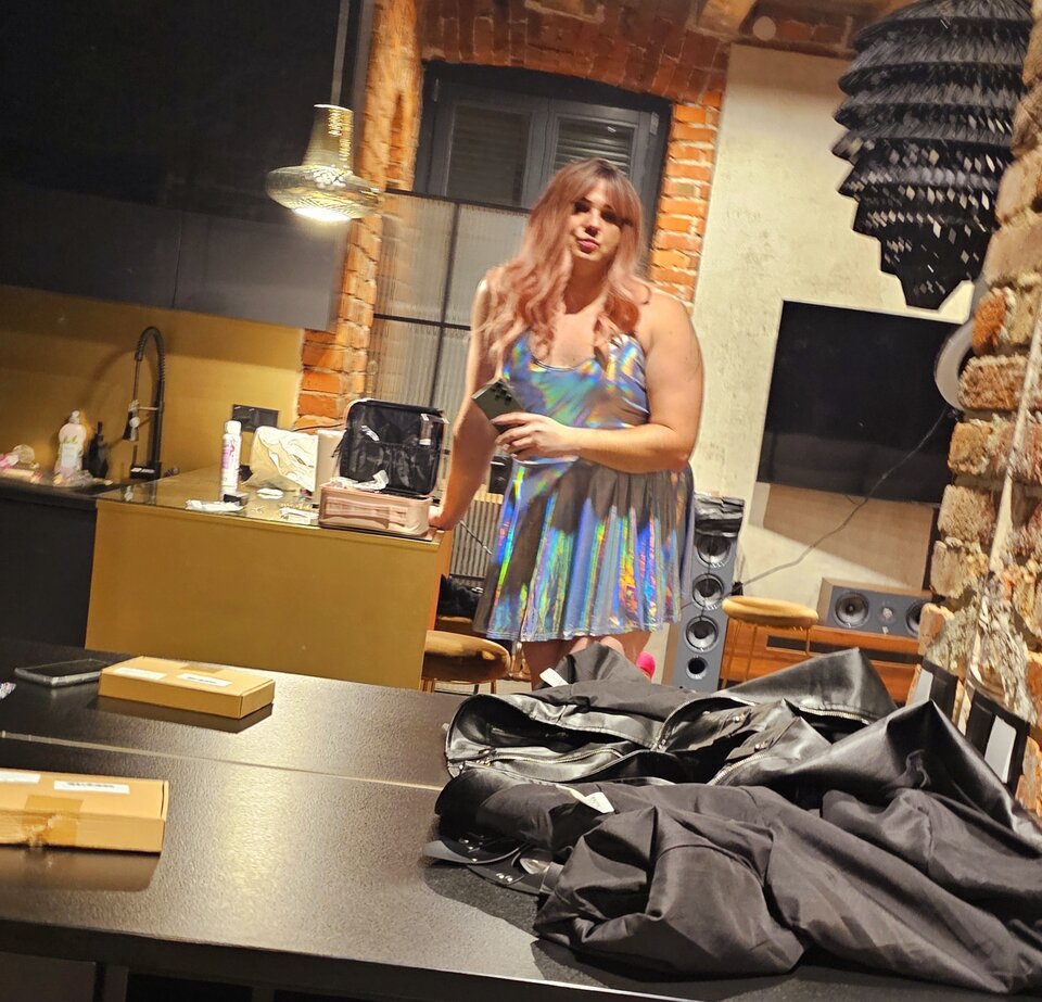 1000004021.jpg - Sunia_trans_Agunia