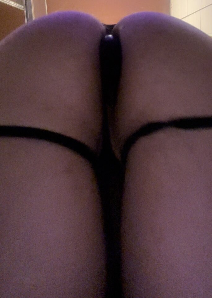 IMG_8937.jpeg - Blow_me69