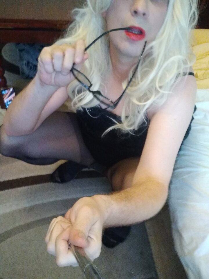 IMG_20241212_081404061_BURST000_COVER_TOP.jpg - juliadada