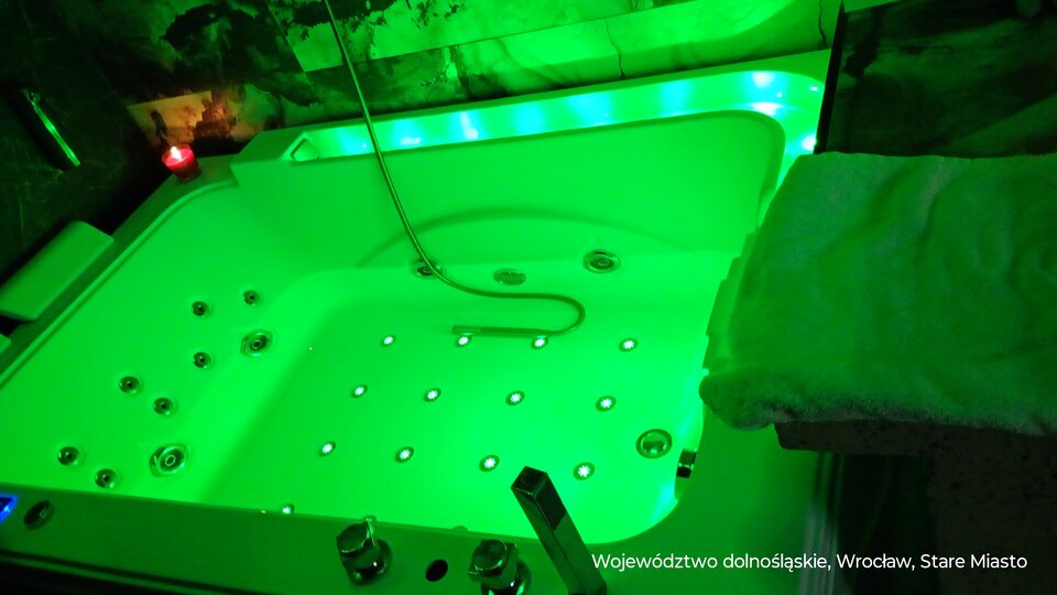 18016.jpg - RealnieAtrakcyjniOni