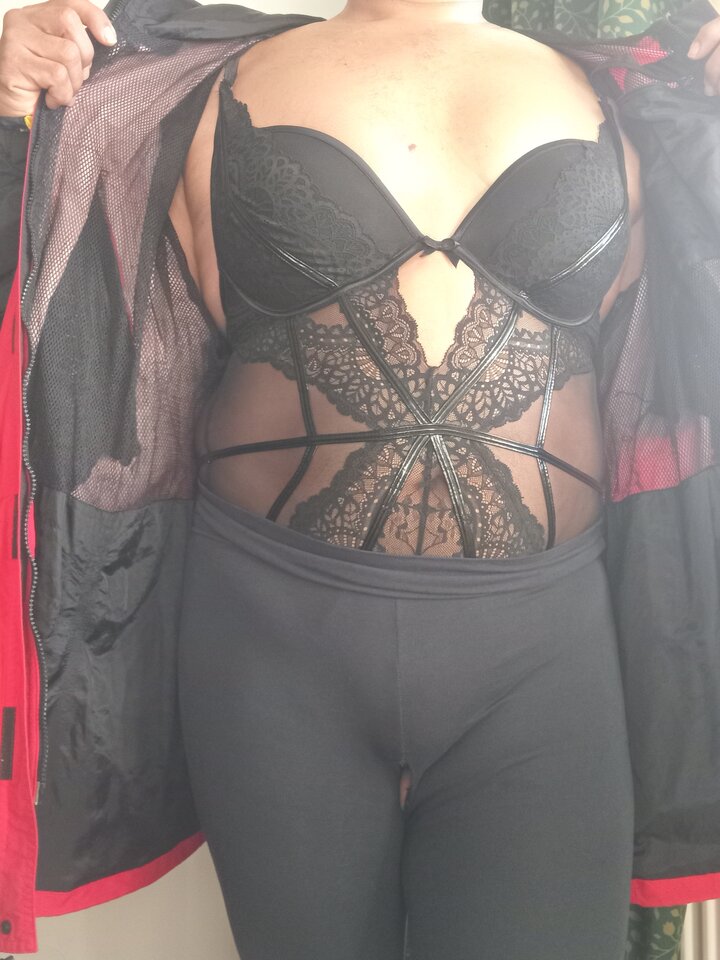 1000100742.jpg - lickemydick