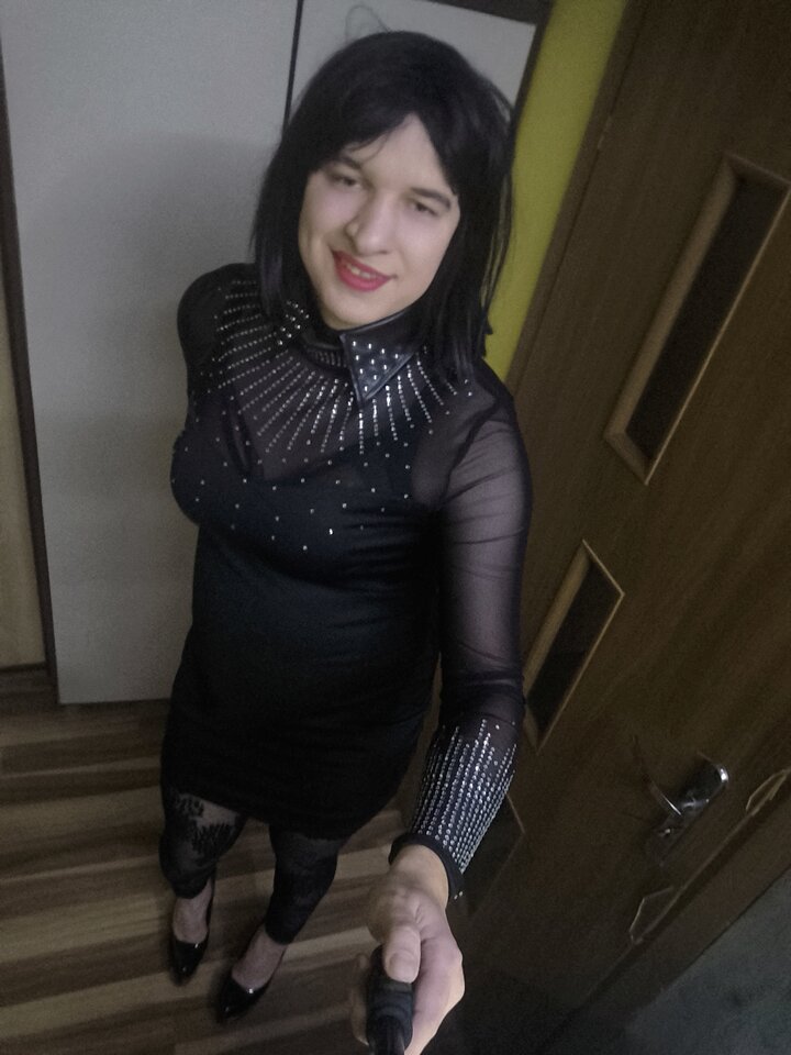 1000015393.jpg - Adriennecross