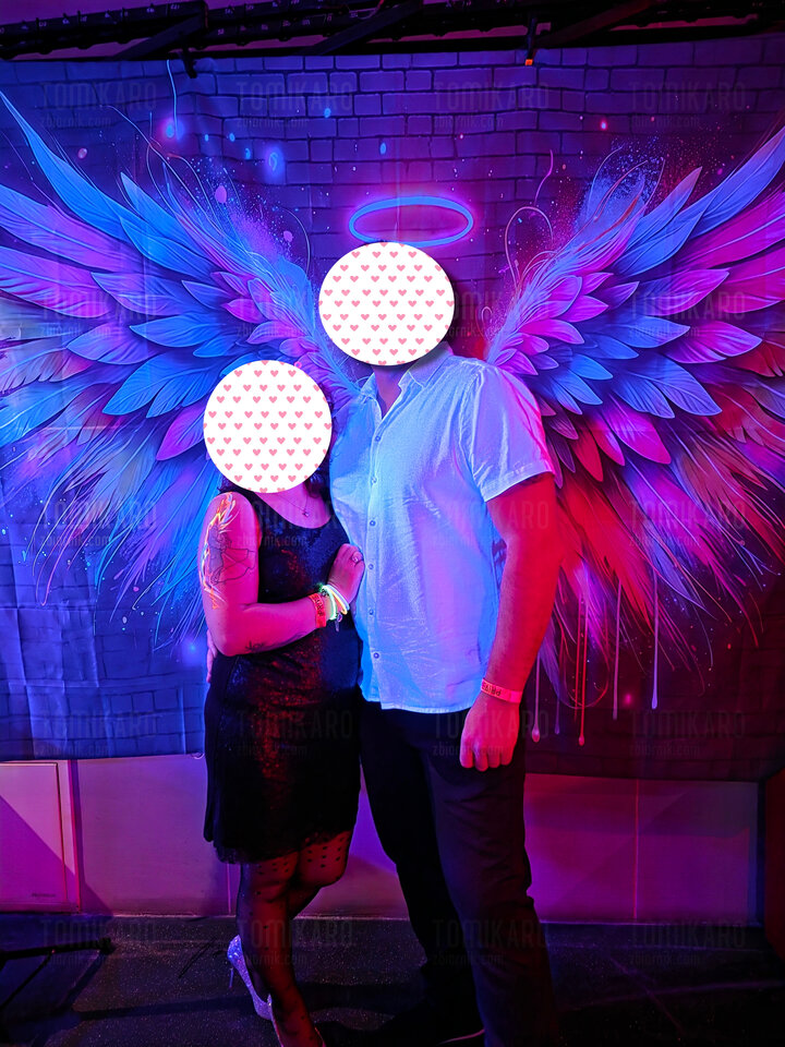 Neon Desire - TomiKaro