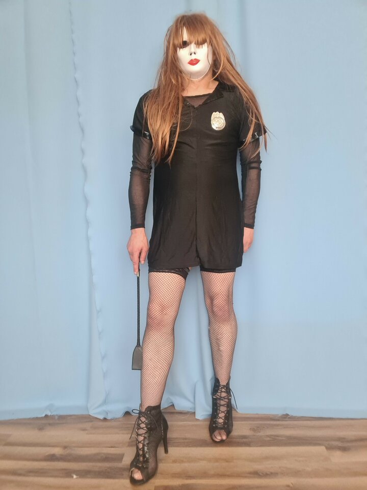 018 - Policjantka 1 (3).jpg - EwelinkaTransikxxx