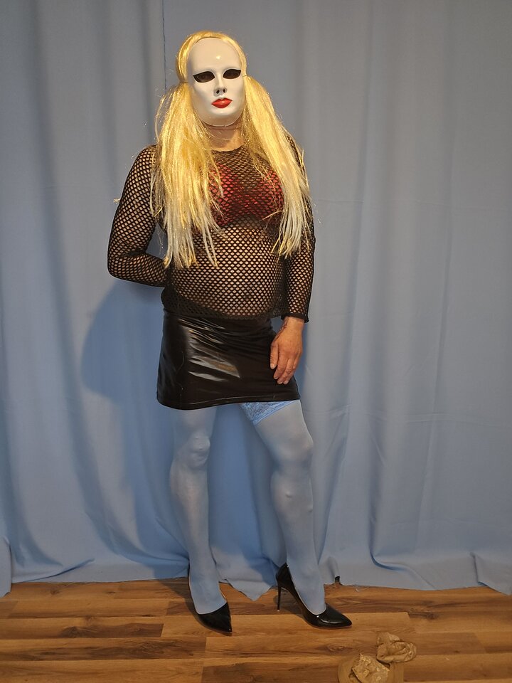 035 - Czarna spódniczka, wetlook, dłuższa (2).jpg - EwelinkaTransikxxx