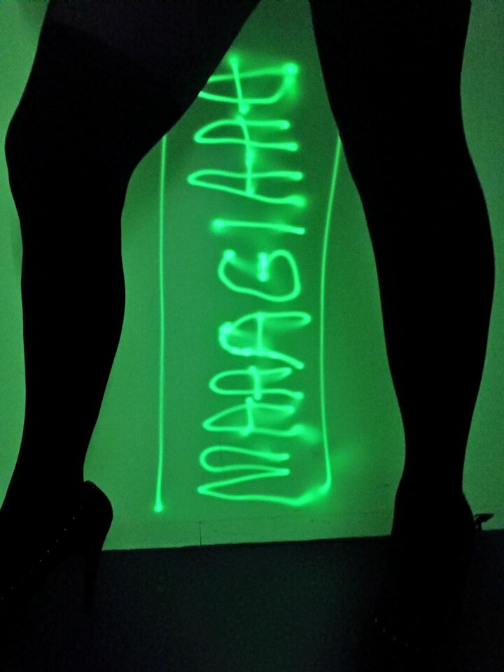 Wstrząśnięta, nie zmieszana. - Maaagiaaa
