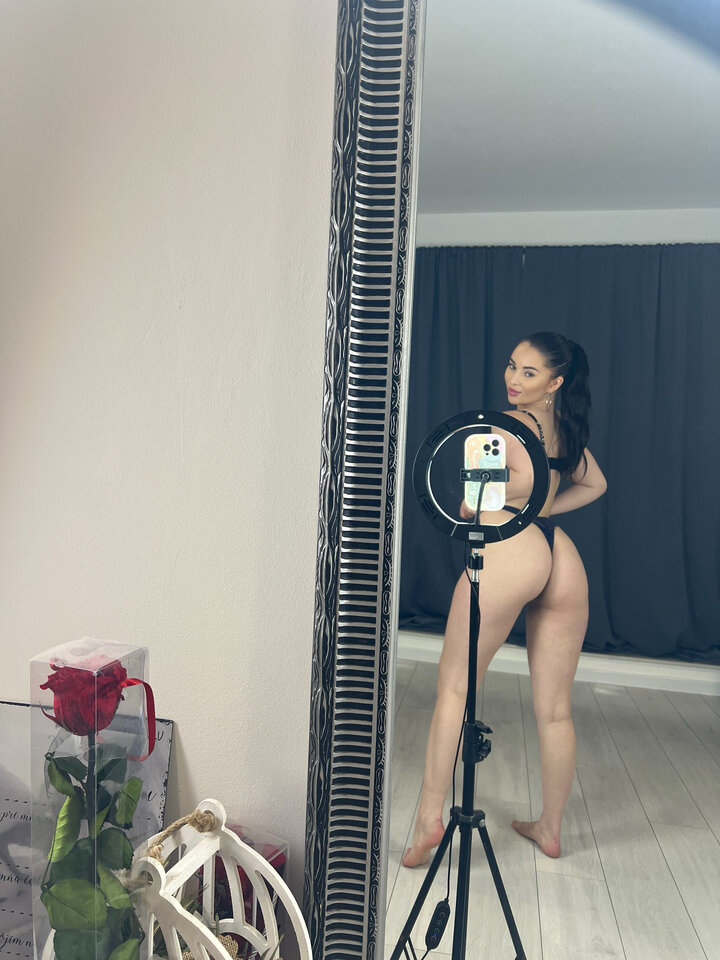 BFCCFAC8-0D0D-4140-8352-6A63A1629D82.jpeg - nikol_officialsu