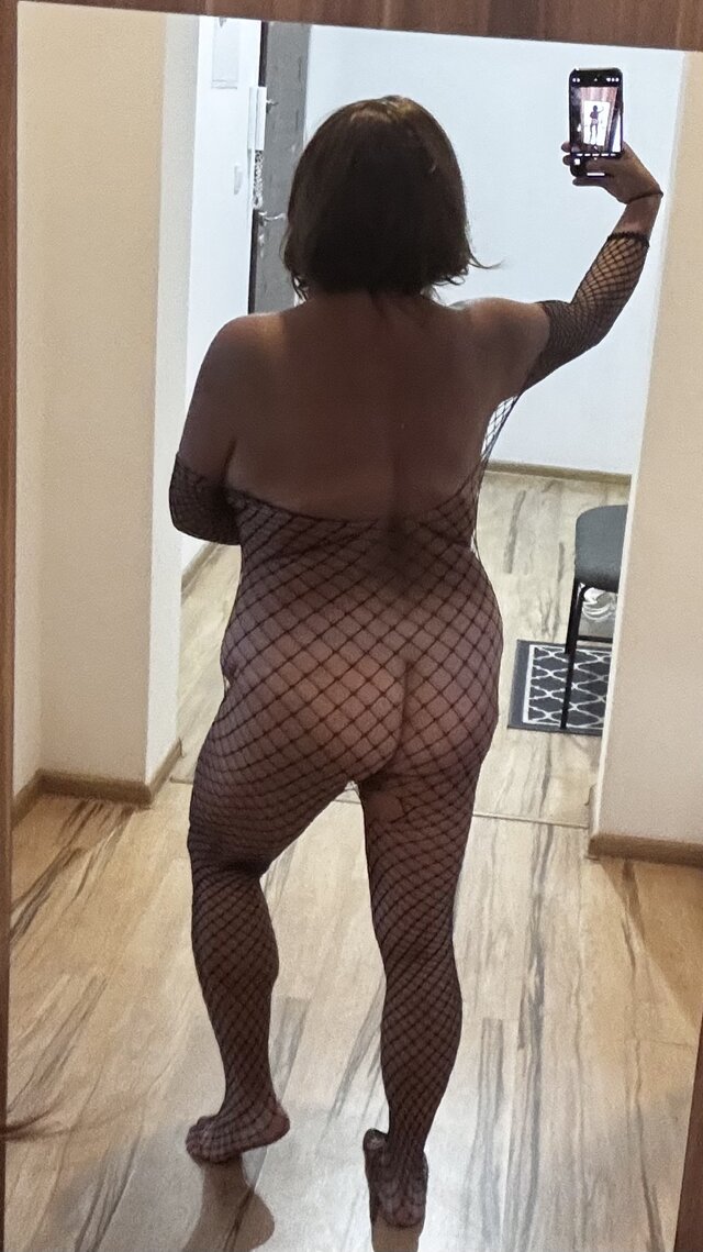 Niemiala_ciekawosc