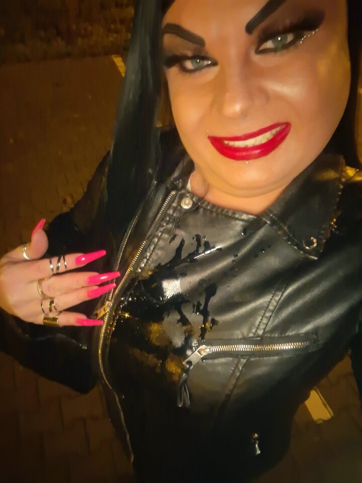 20251115_221922.jpg - RoksanaiNikol