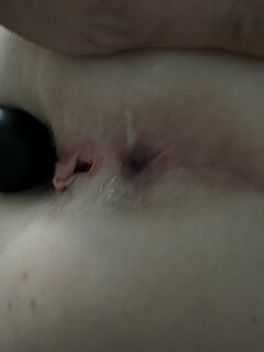 Dziury same się otwierają , chętne na kutasa