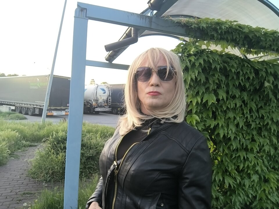 1000016089.jpg - CrossKarolina